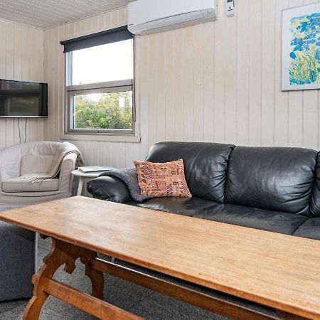 6 Person Holiday Home In Hvide Sande Norre Lyngvig ภายนอก รูปภาพ